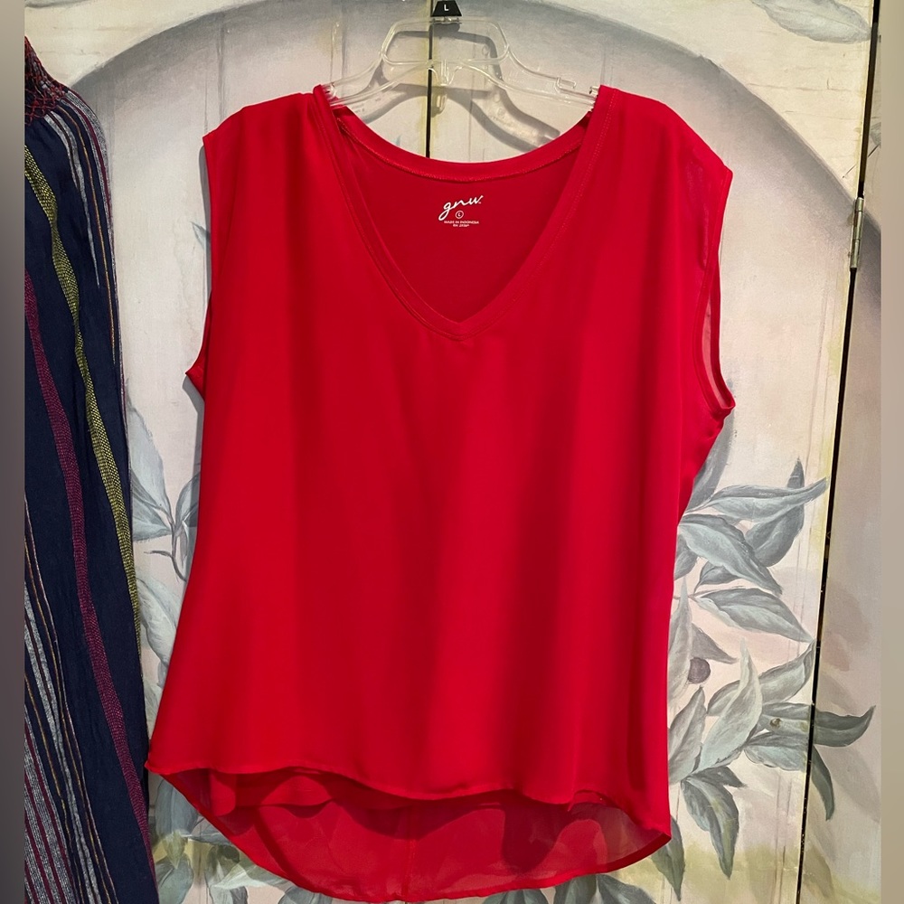 GNW Red Crepe Line Top with Rounded Hemline